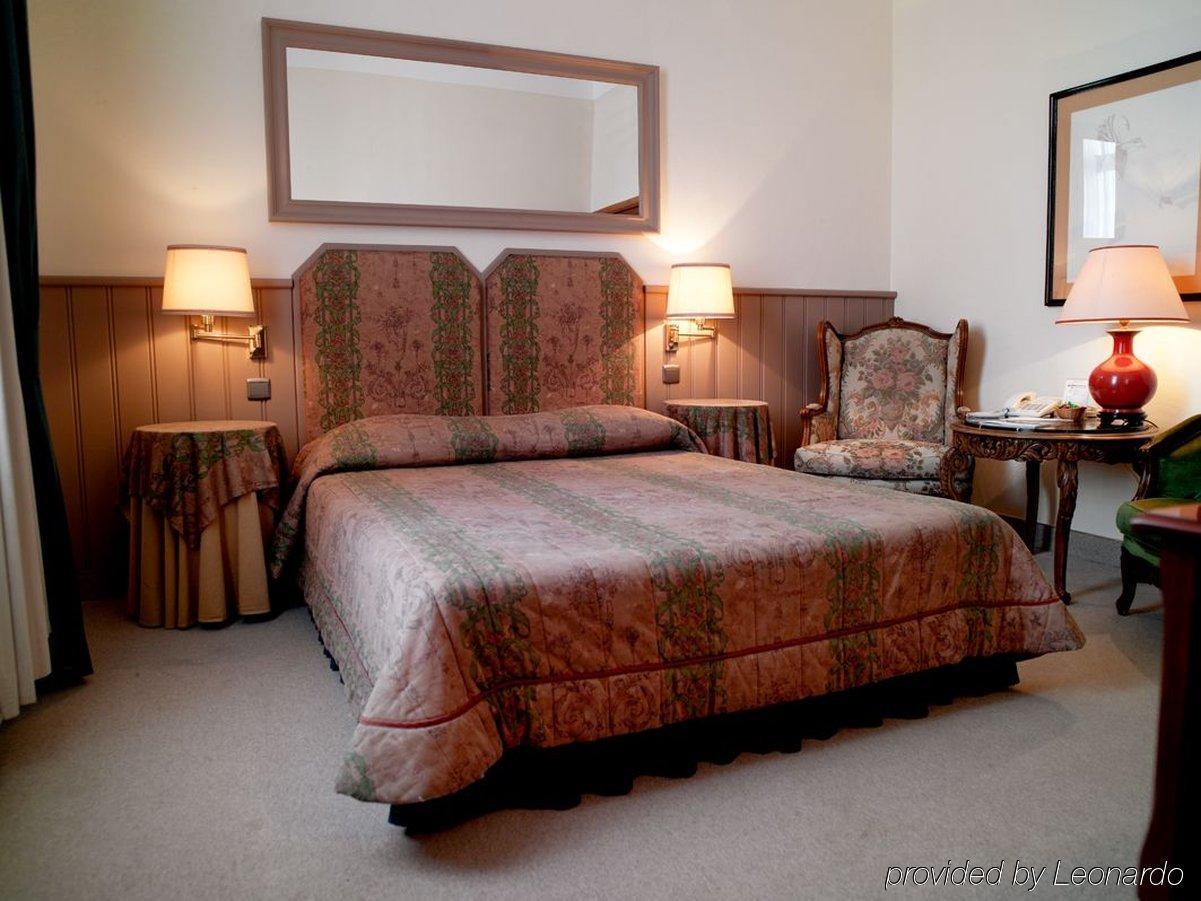 Hotel Firean Antwerp Bilik gambar