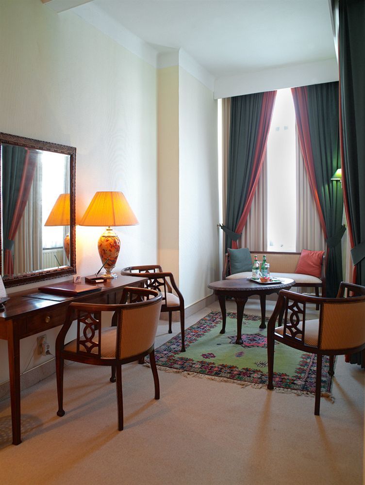 Hotel Firean Antwerp Luaran gambar