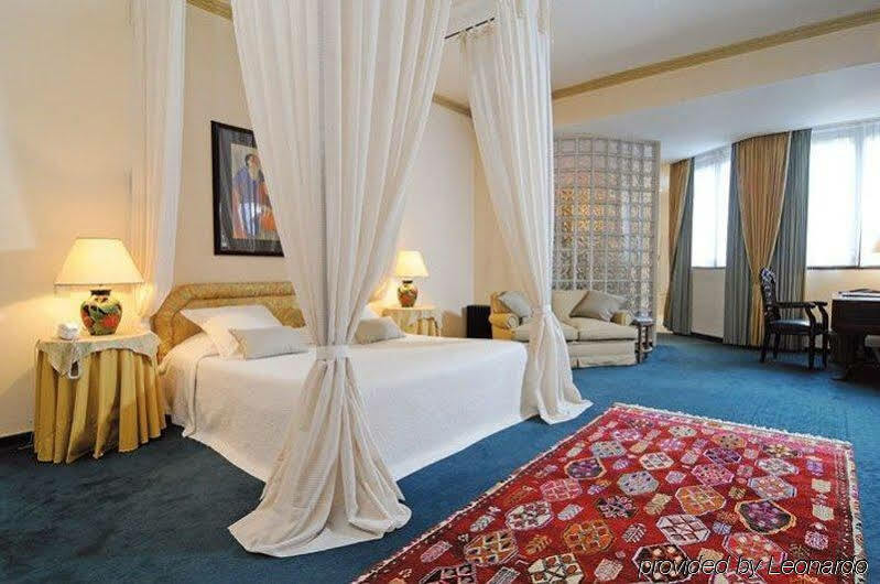 Hotel Firean Antwerp Luaran gambar